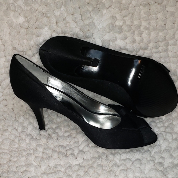 Open toe black heels - Picture 4 of 6